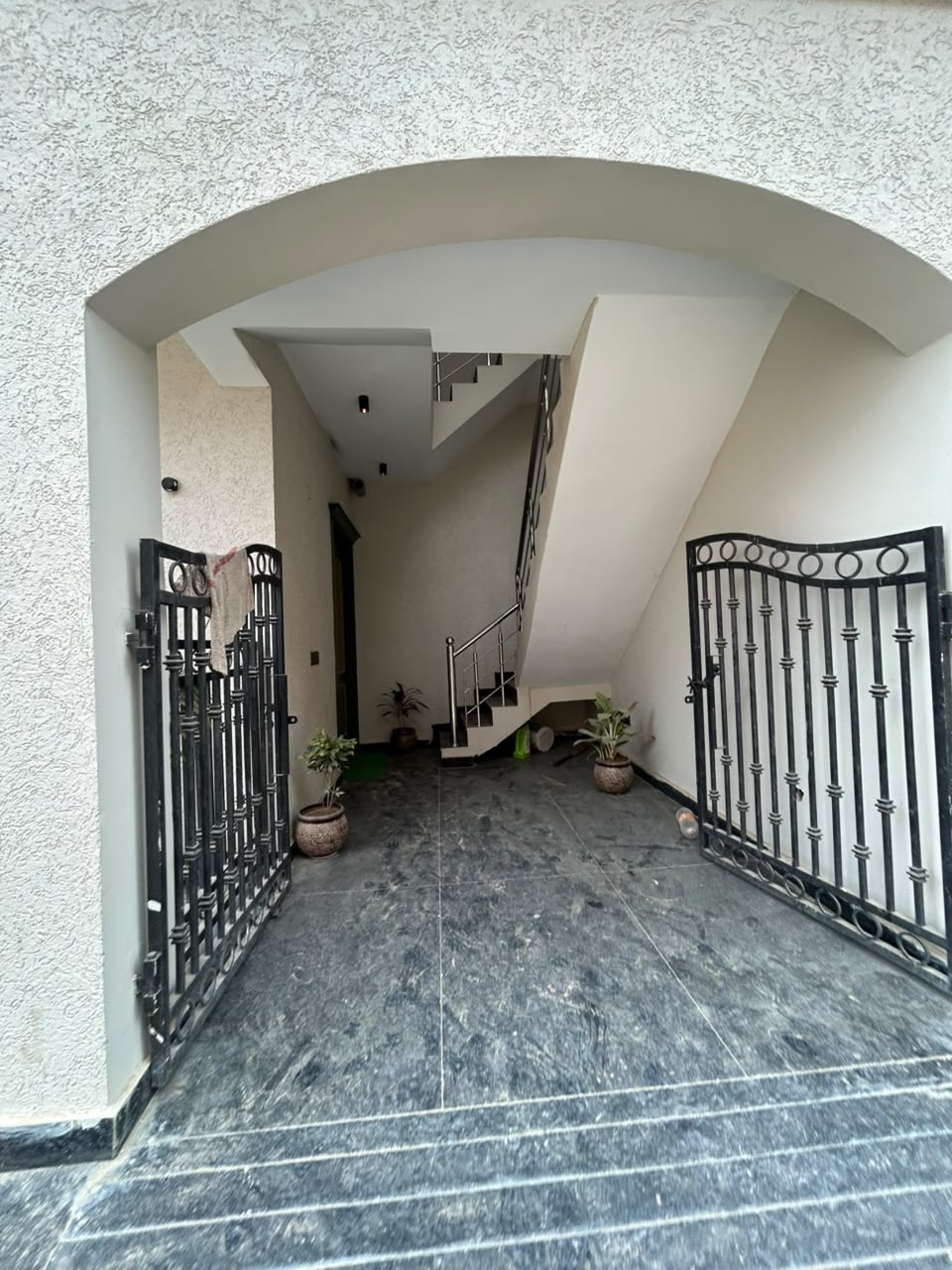 Sunny Urban Villa Masterpiece Duplexes architectural photograph